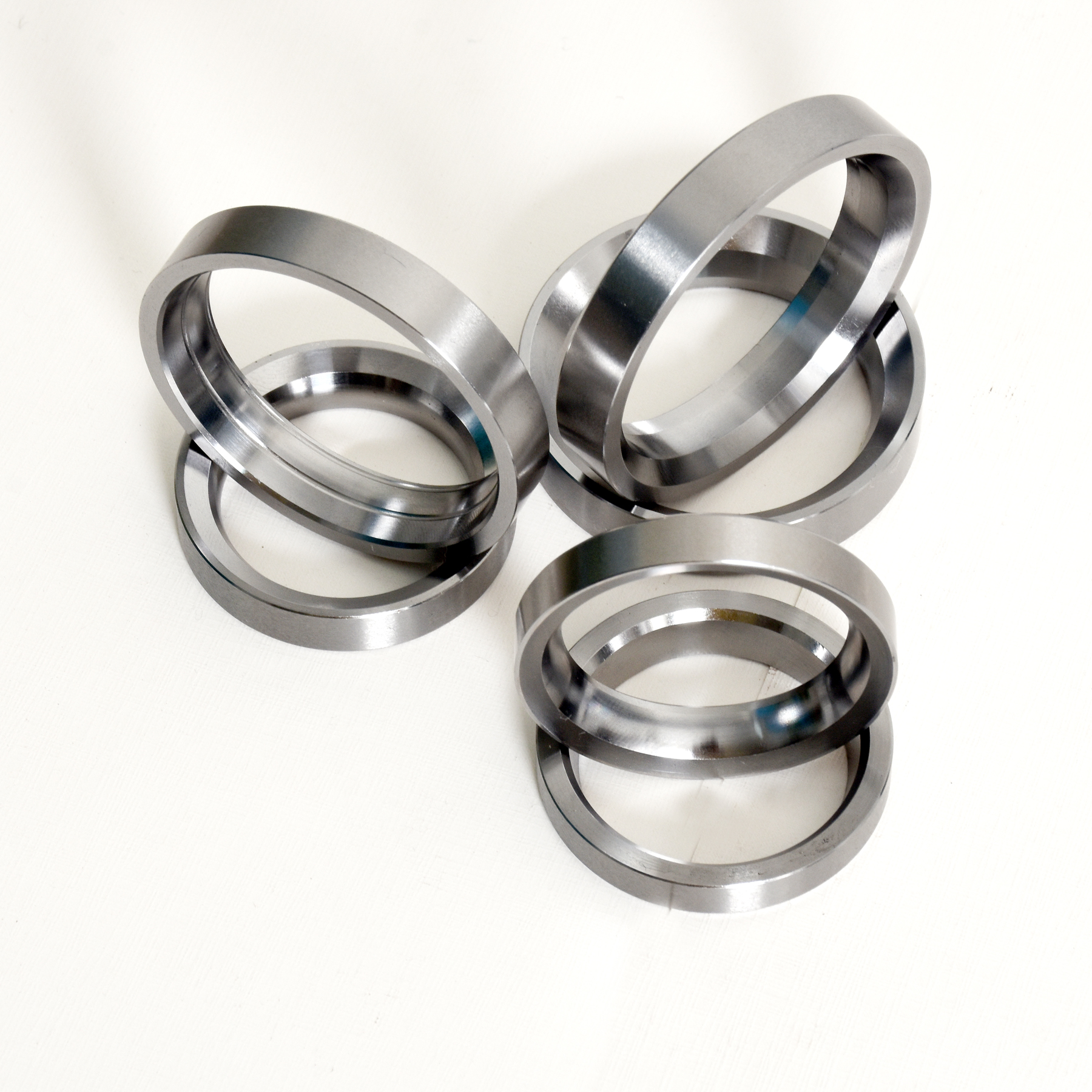 Engine valve seat installation process in cylinder head